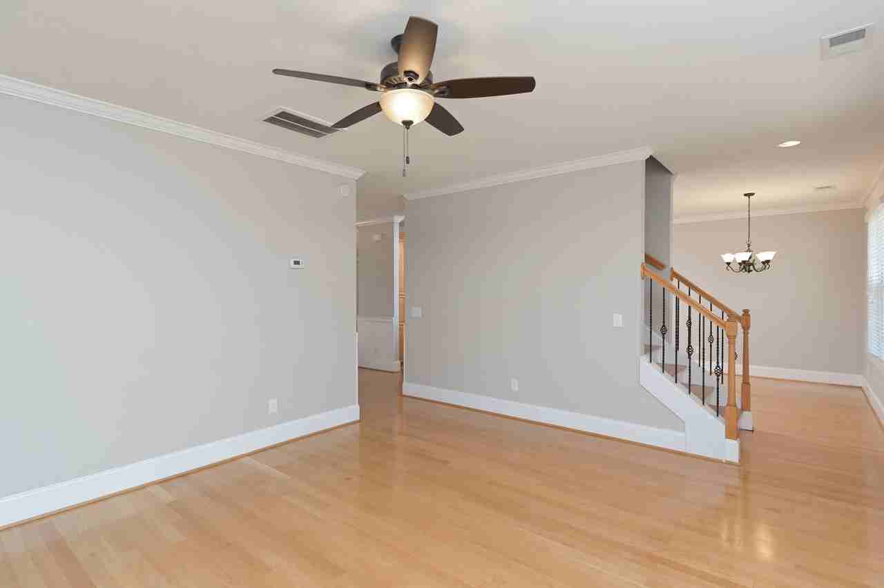 33 Heatherlaurel Ct - Photo 7 of 31