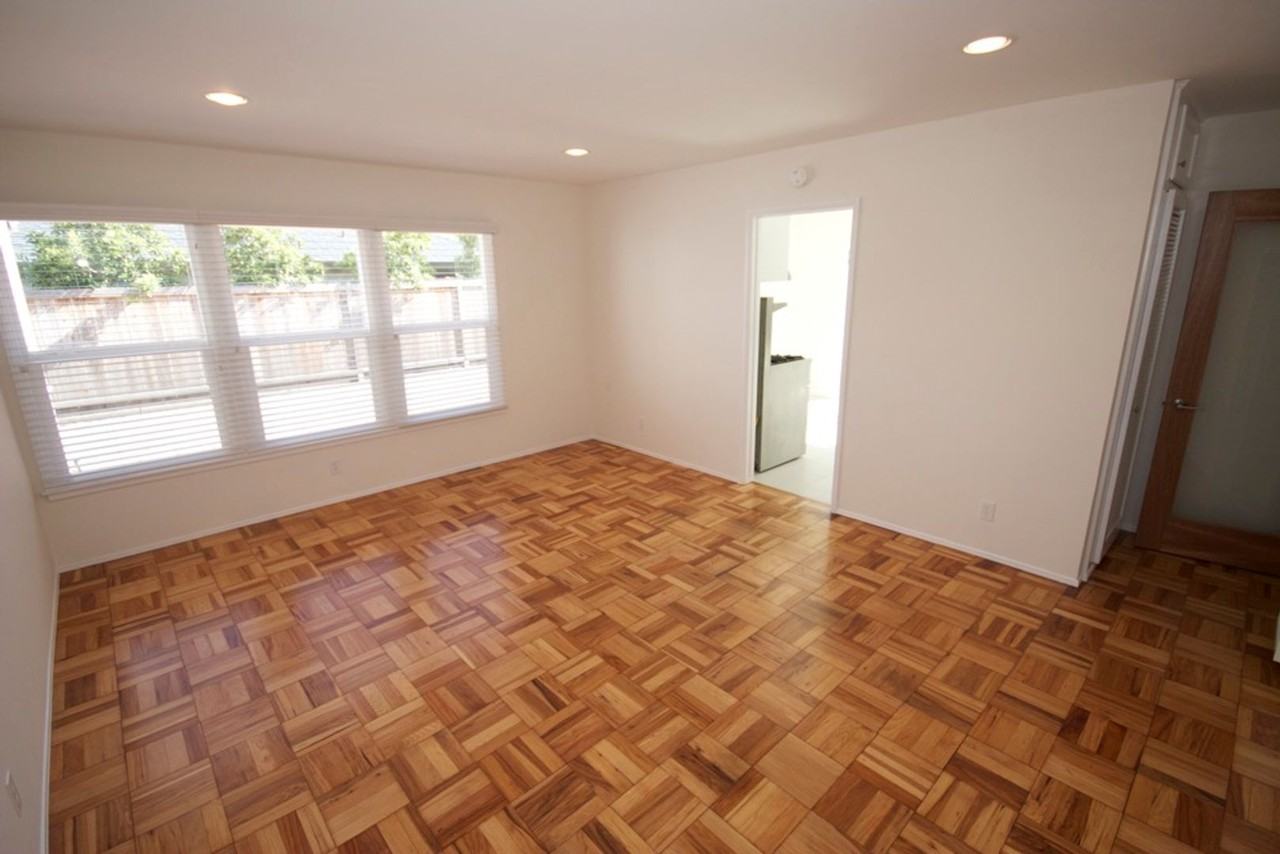 109 San Clemente St - Photo 3 of 18