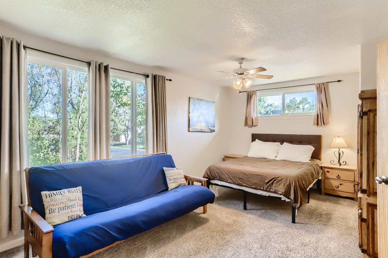 1628 Centaur Cir - Photo 2 of 29