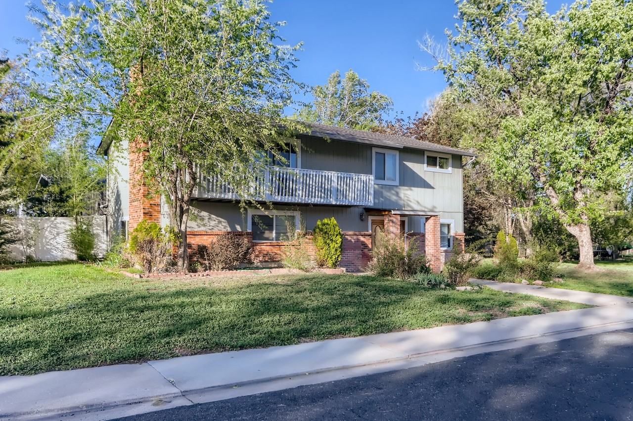 1628 Centaur Cir - Photo 6 of 29