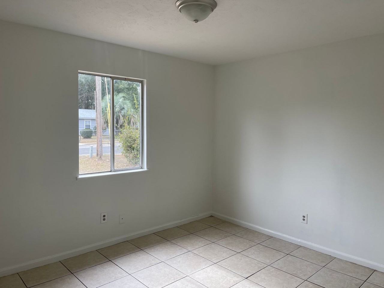 266 White Oak Dr - Photo 5 of 7