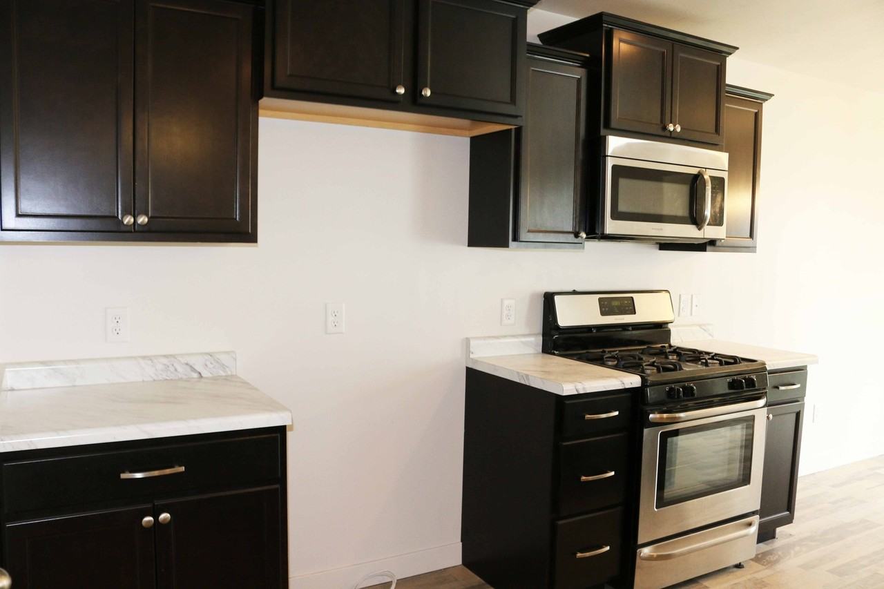 99 E Ashgrove Ln - Photo 3 of 15