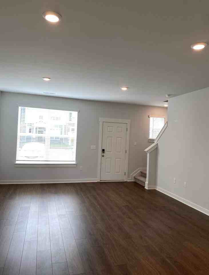 1741 Frodo Way - Photo 3 of 22
