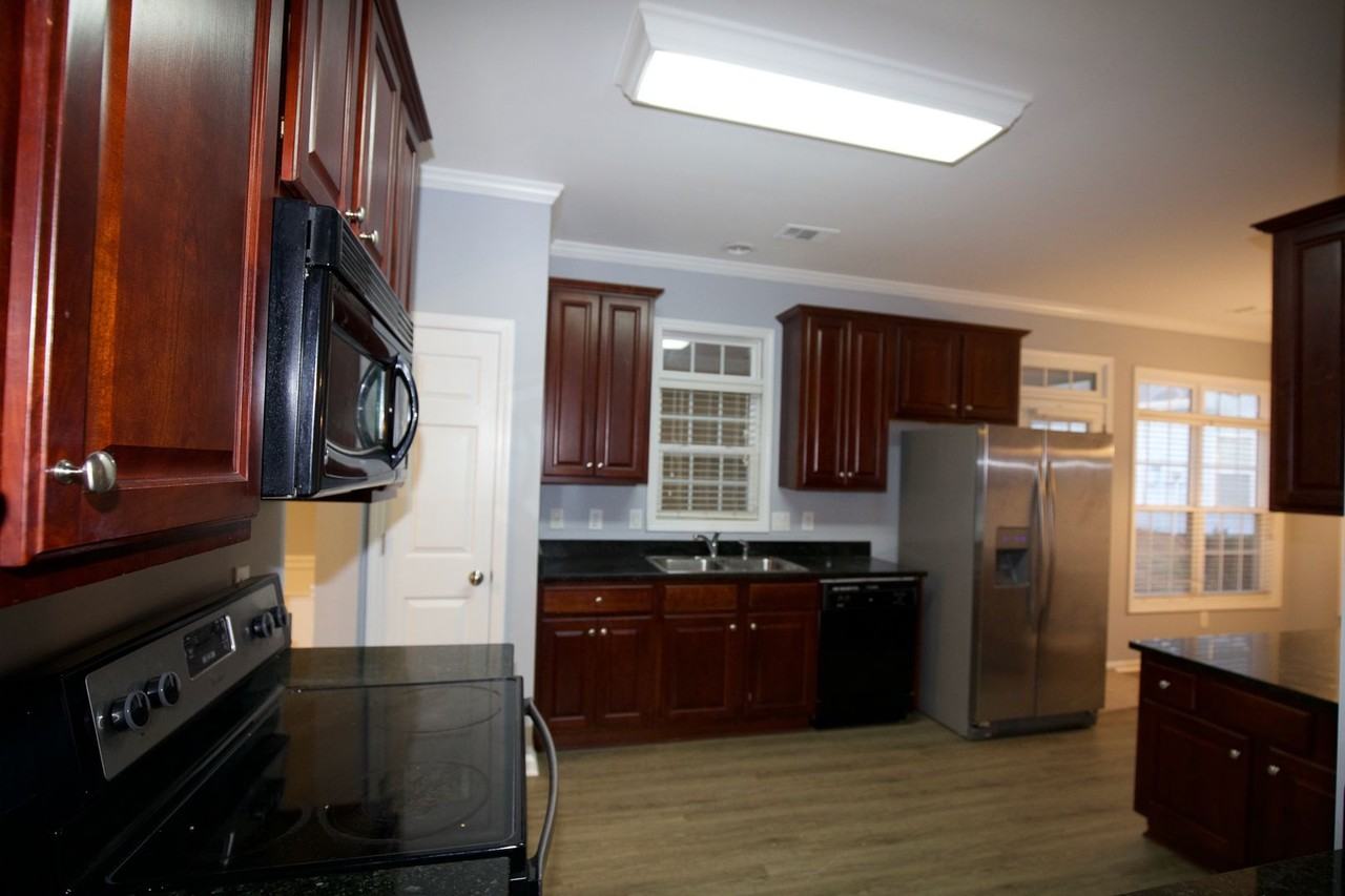 7897 The Lakes Pt - Photo 4 of 48