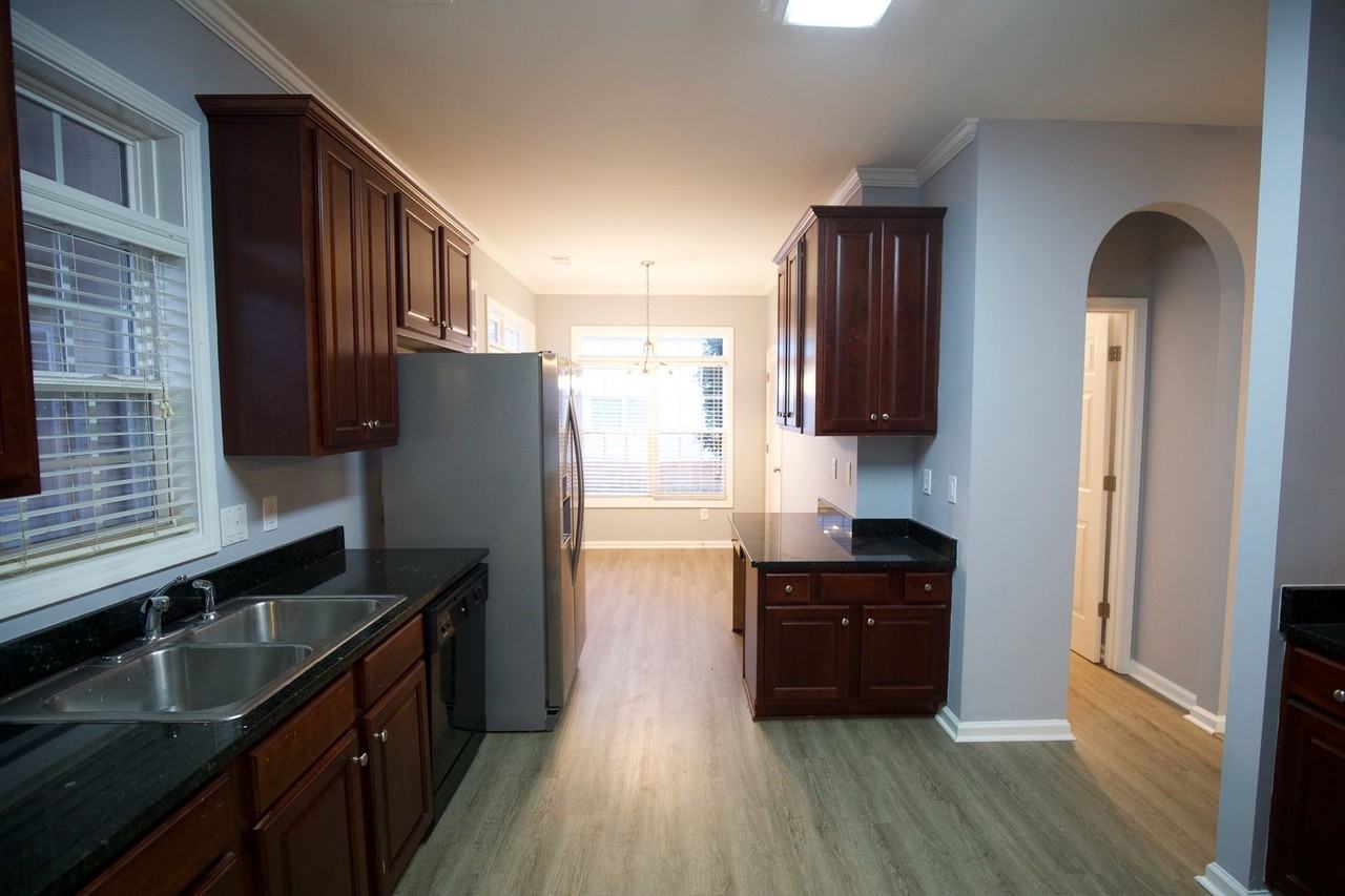 7897 The Lakes Pt - Photo 5 of 48