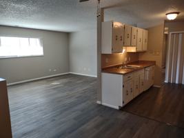 featured image of 188 Bonnymede Rd #D