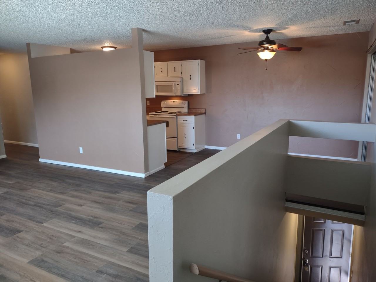 188 Bonnymede Rd #D - Photo 5 of 23