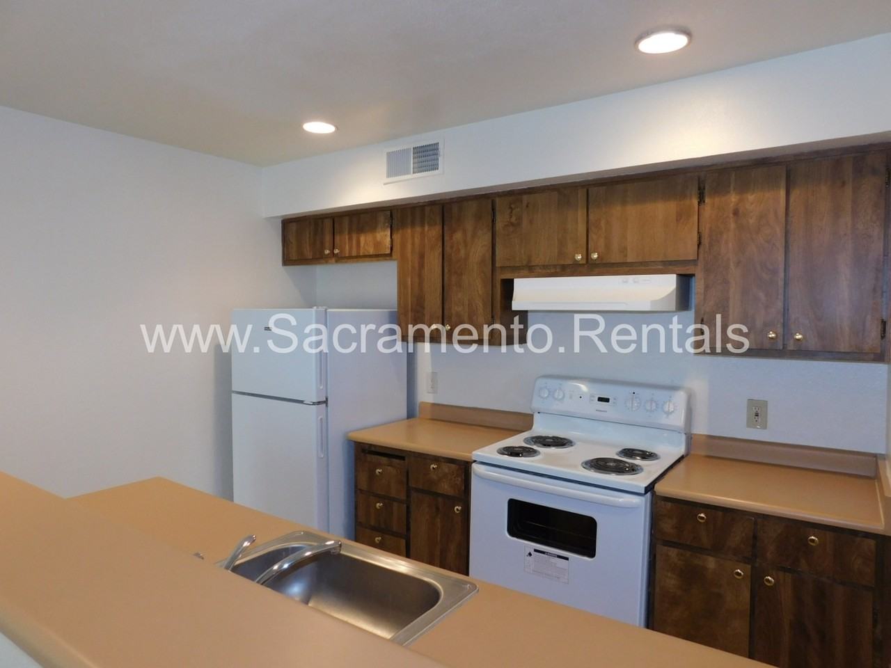 750 Del Verde Cir #2 - Photo 6 of 23