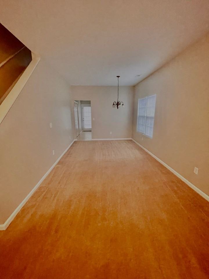 247 Makayla Ct - Photo 2 of 12