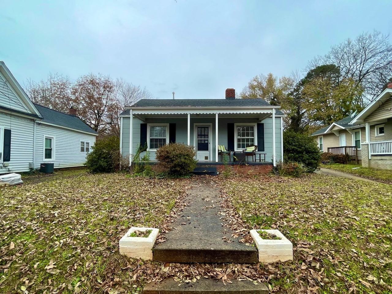 1615 Buffalo St - Photo 2 of 26