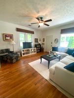 featured image of 401 N 5th St