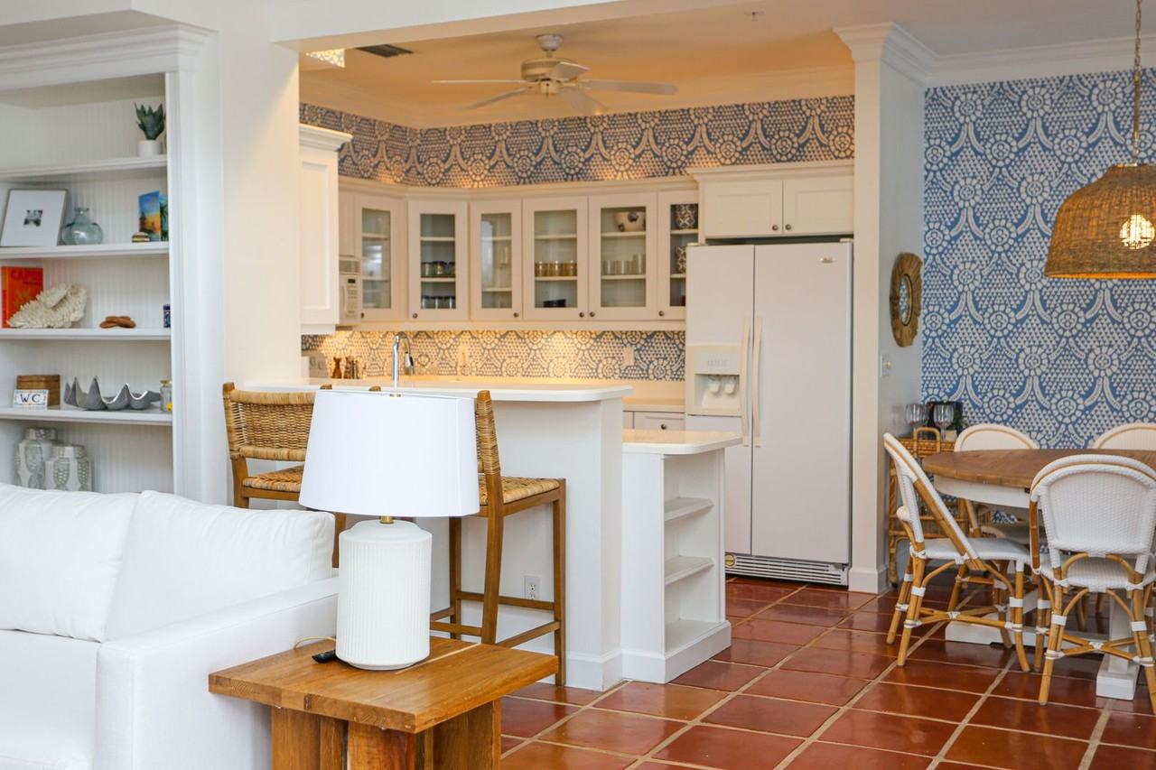 1136 6th St S #5 - Photo 5 of 50