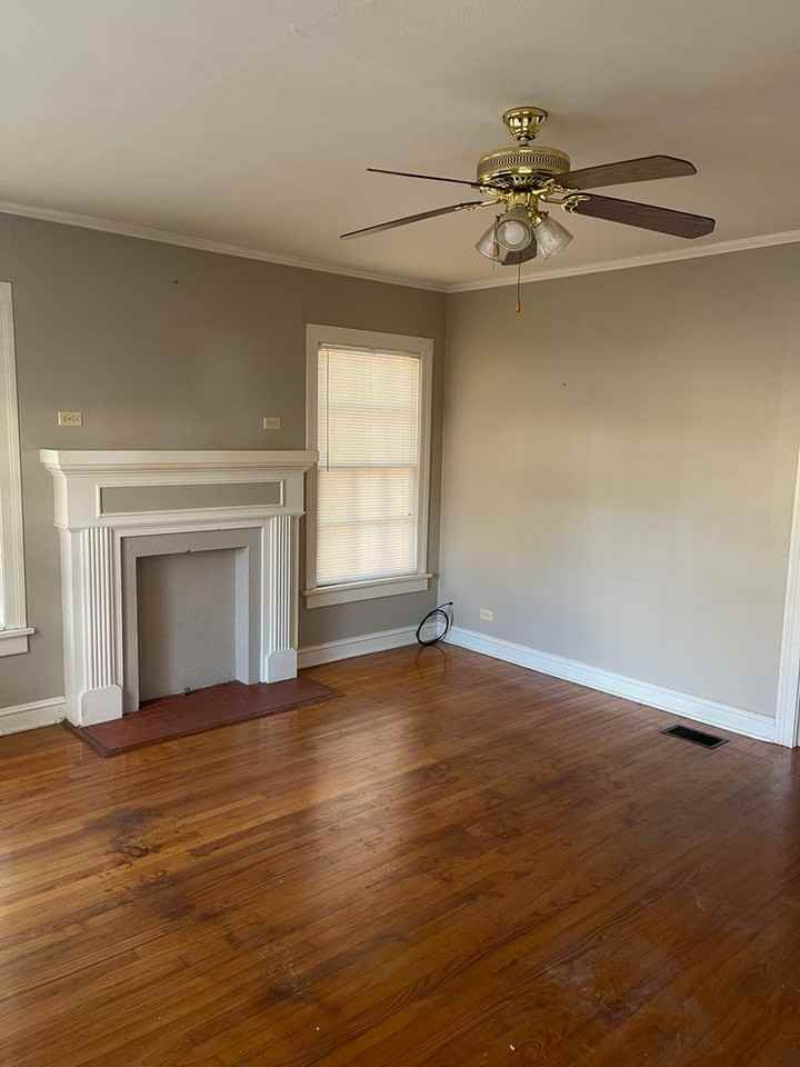 335 Boulevard St - Photo 2 of 6
