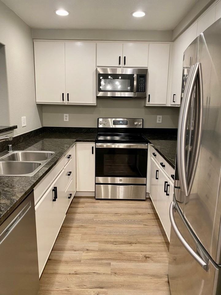 332 Norris Canyon Ter - Photo 2 of 10
