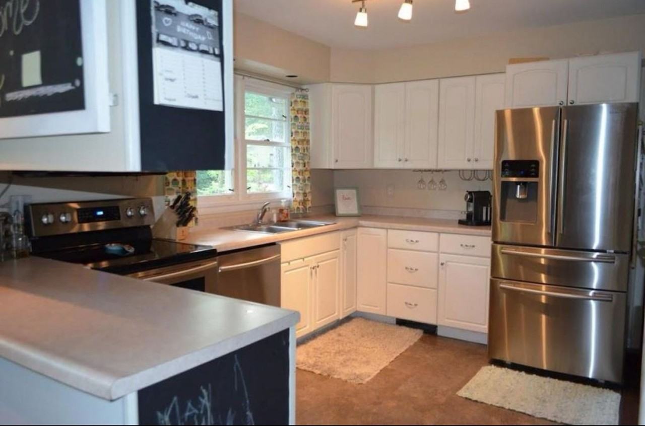 325 Hollowood Dr - Photo 3 of 26