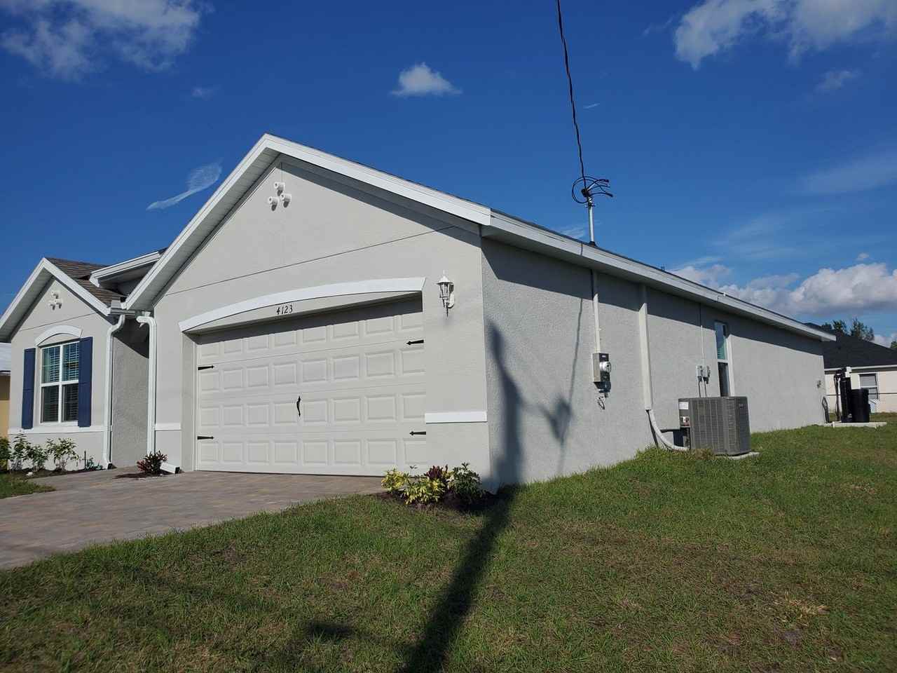 4123 Ne 22nd Ave - Photo 3 of 16