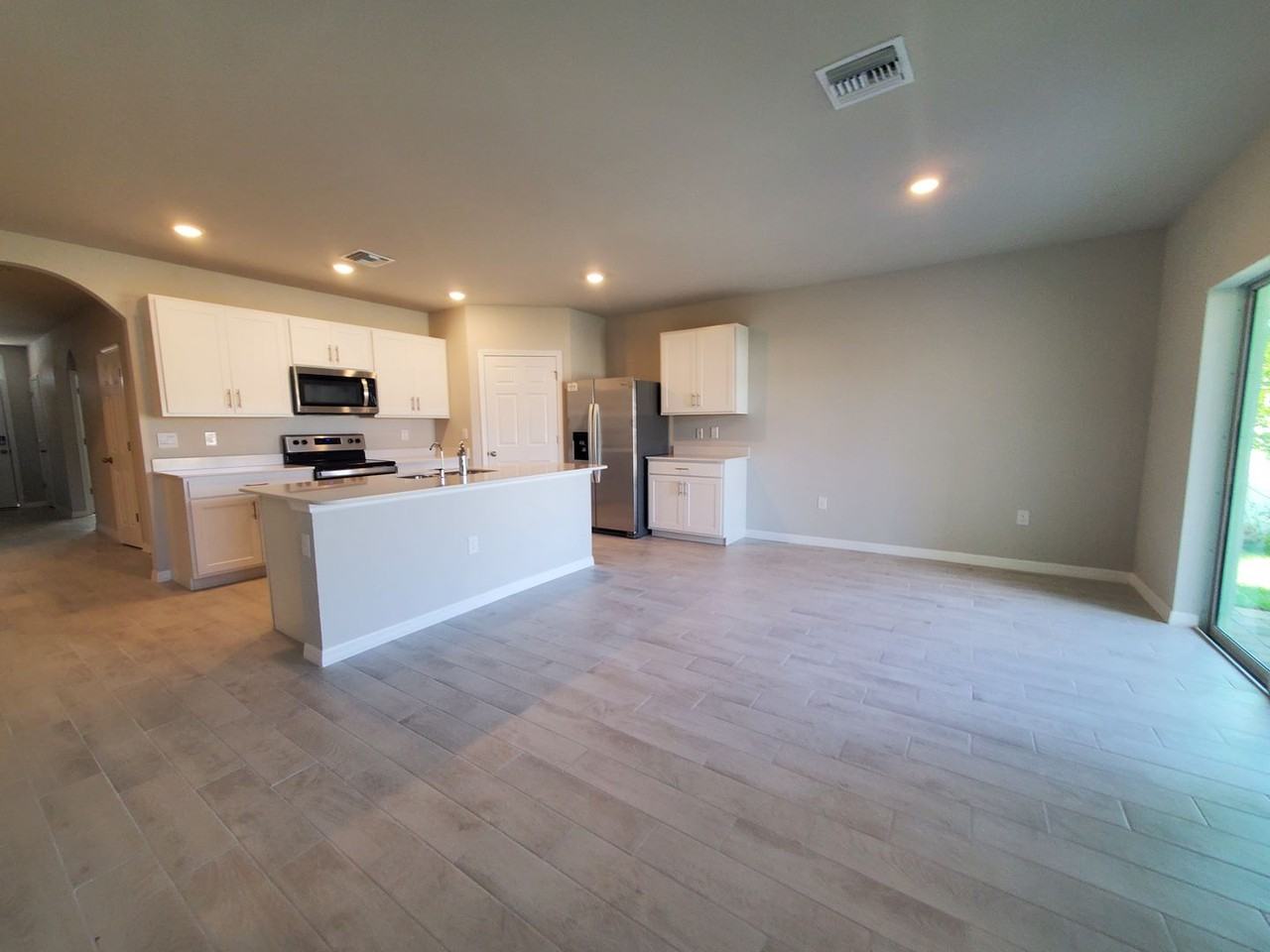4123 Ne 22nd Ave - Photo 6 of 16