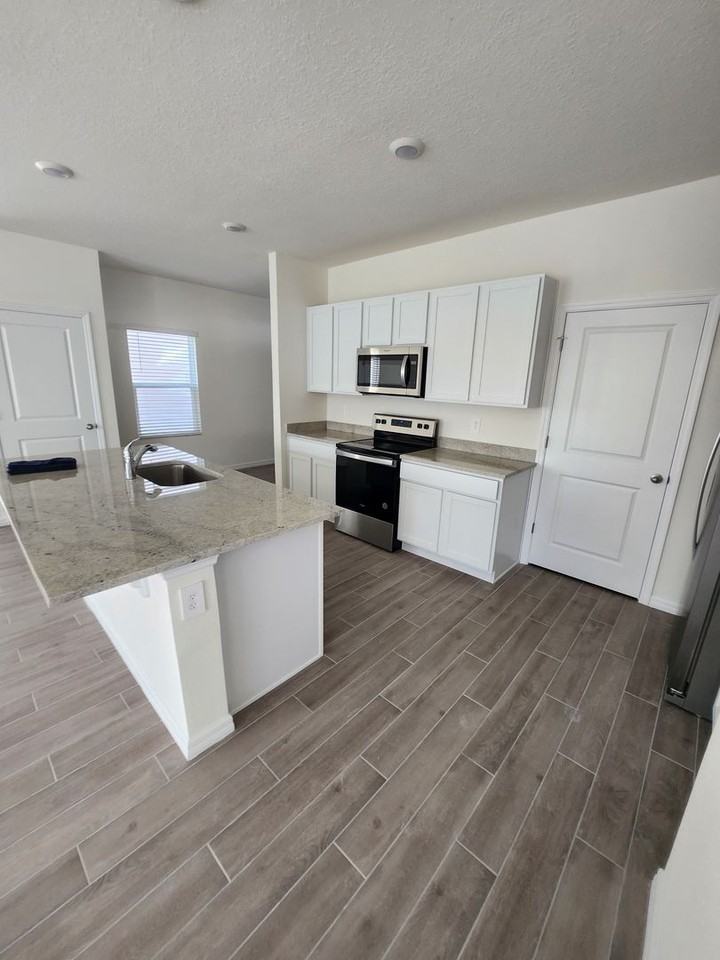 5149 Sw 48th Ln - Photo 7 of 18