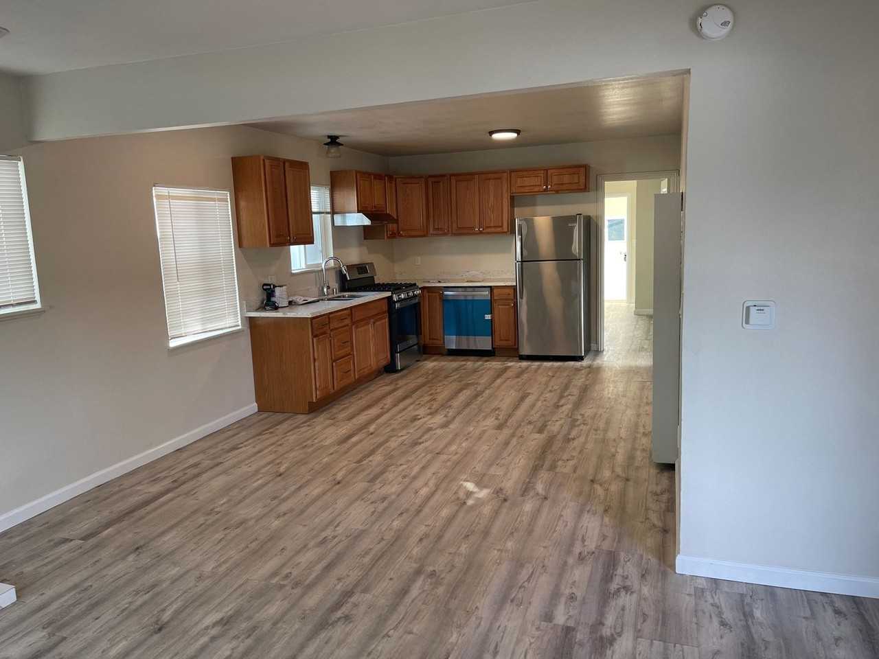 2474 82nd Ave - Photo 2 of 8