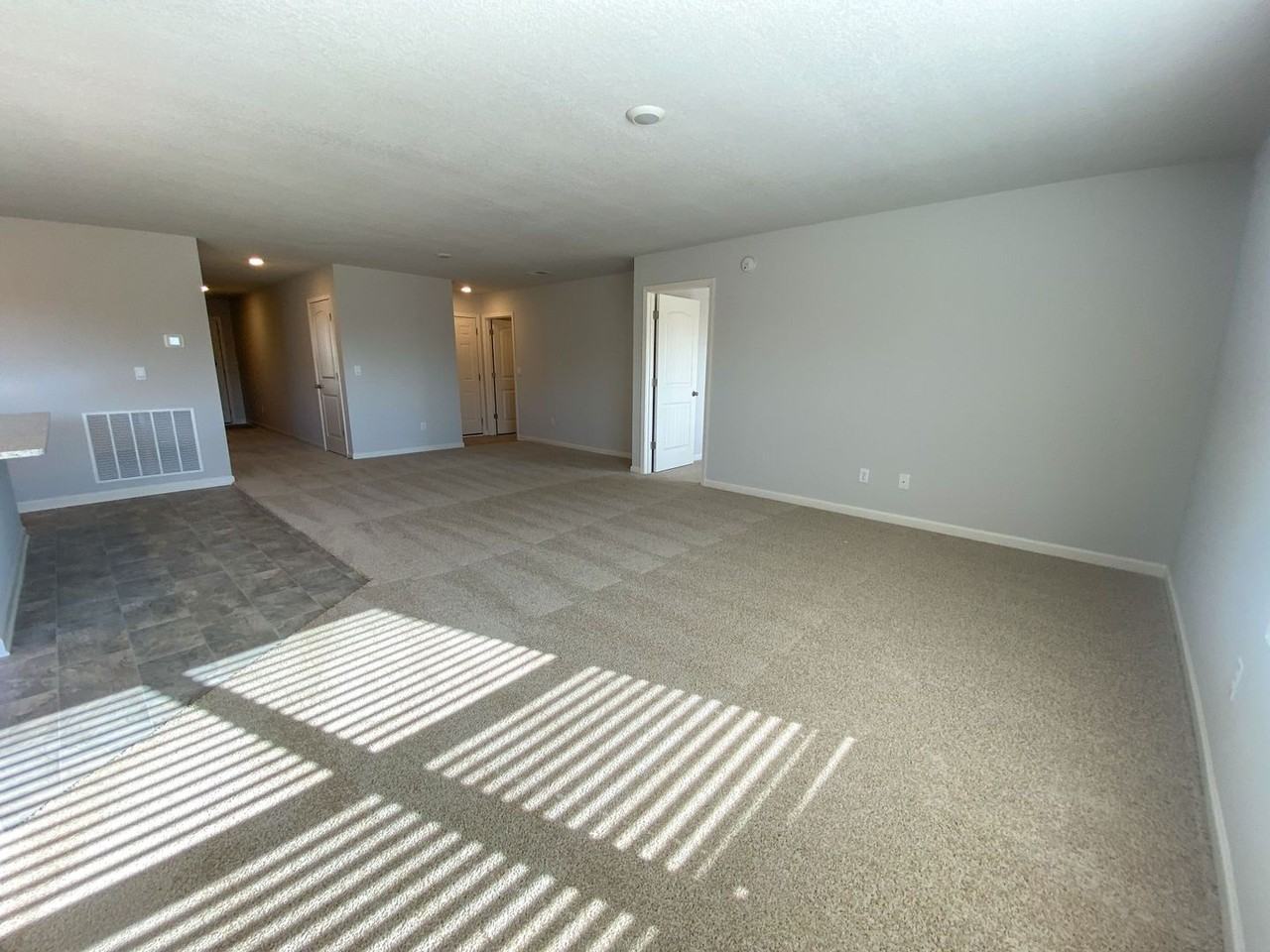 212 Silo Ln - Photo 3 of 21