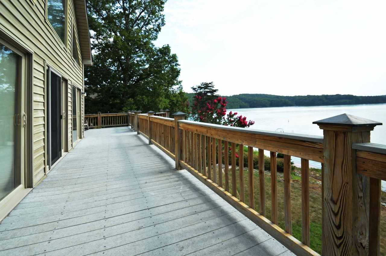 1265 Runaway Bay Rd - Photo 7 of 28