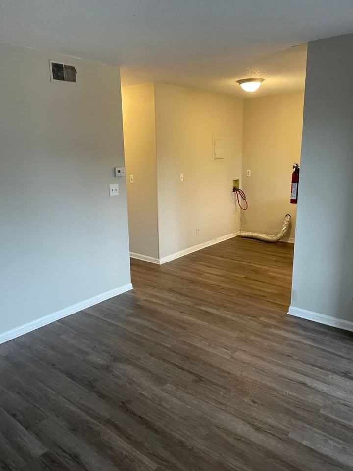 803 Utah Dr - Photo 2 of 7