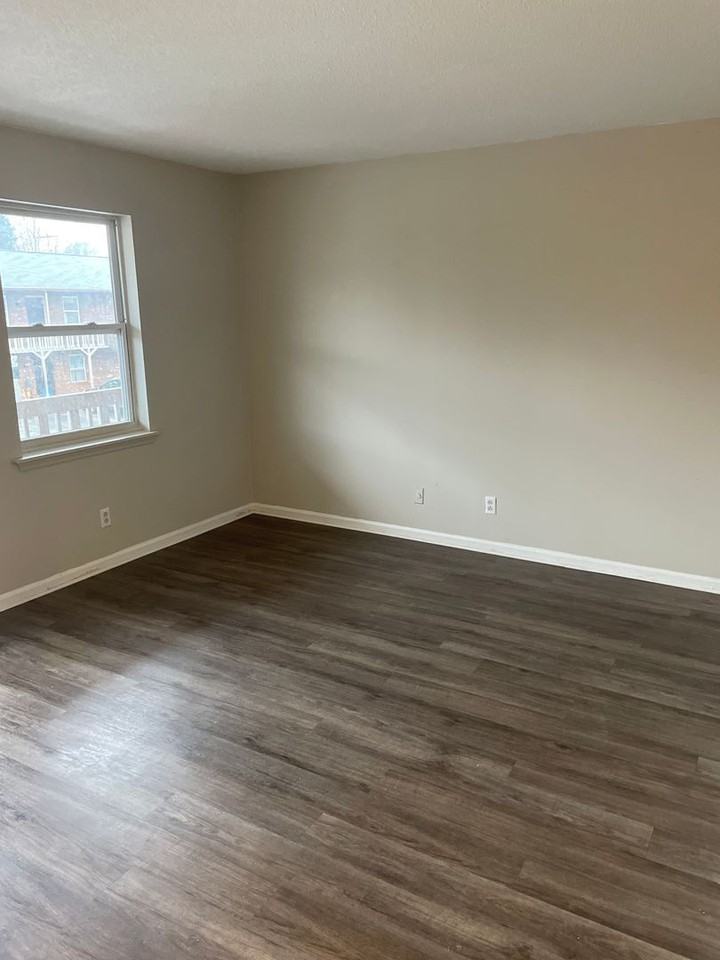 803 Utah Dr - Photo 3 of 7