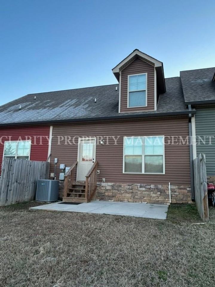 109 Belle Chase Way Ne - Photo 2 of 24