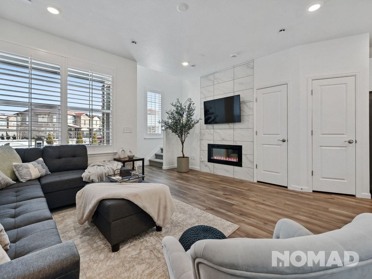 8388 Donati Ter - Photo 5 of 29