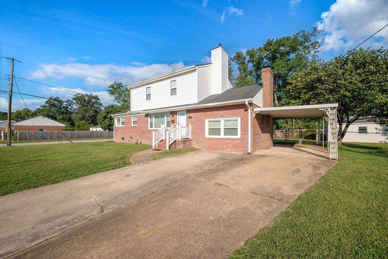 52 Glenhaven Dr - Photo 3 of 31