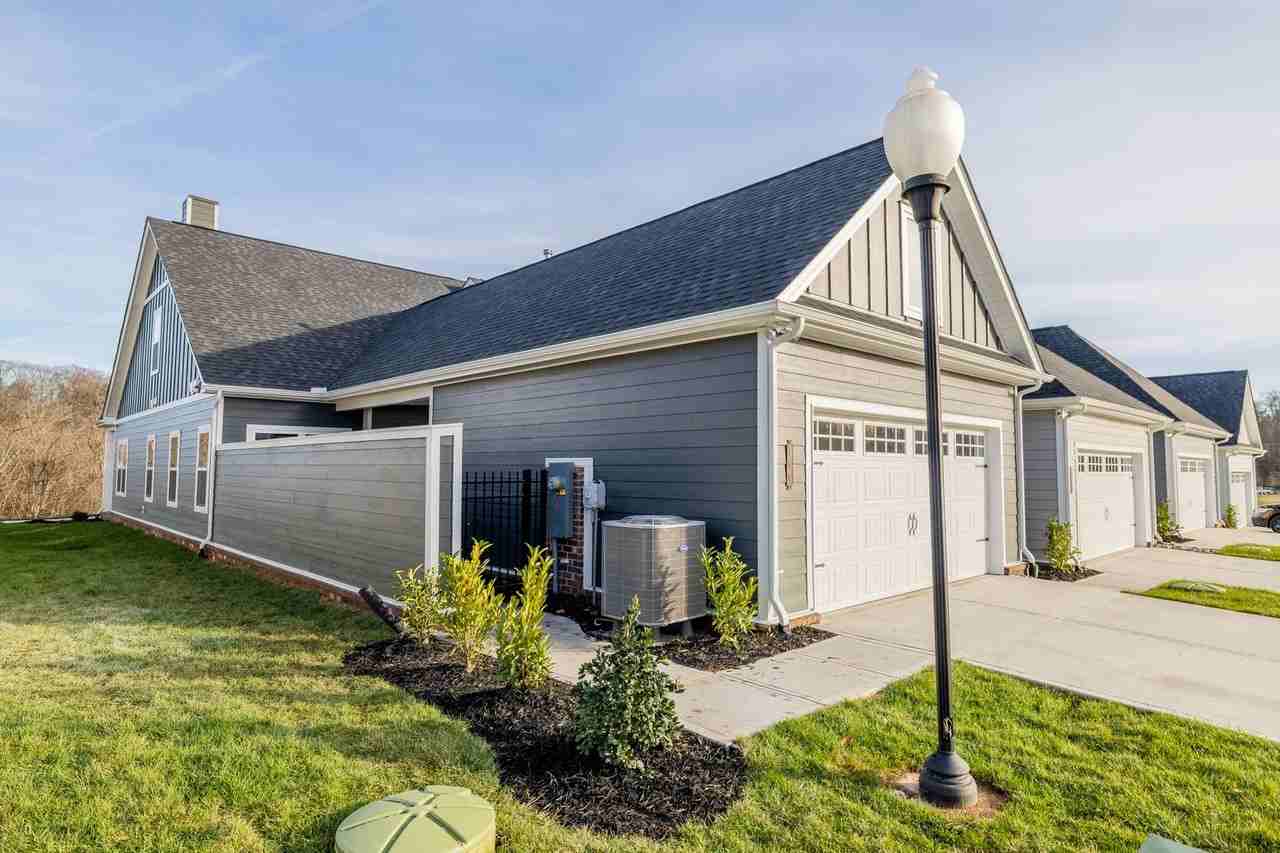 166 Goldheart Rd - Photo 3 of 42