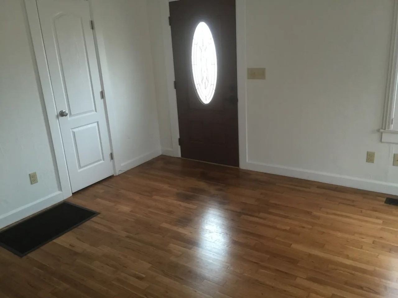 1107 W James St - Photo 5 of 6