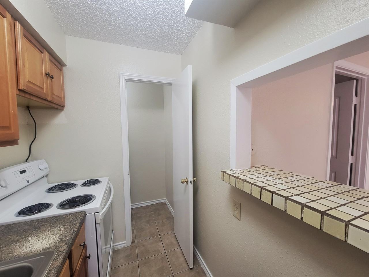 5103 Avenue Q 1/2 #2 - Photo 6 of 11