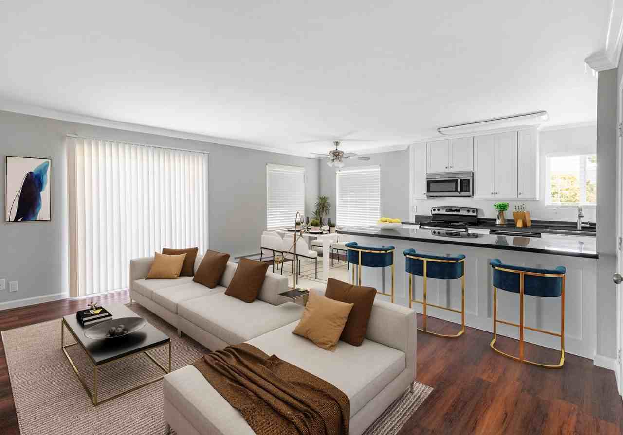 Mariners West Apartments - Photo 2 of 4