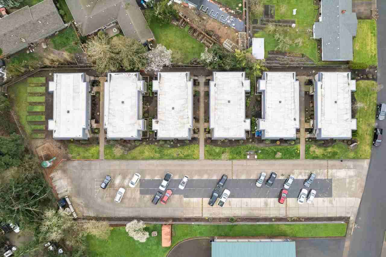 Willamette Pointe - Photo 2 of 32