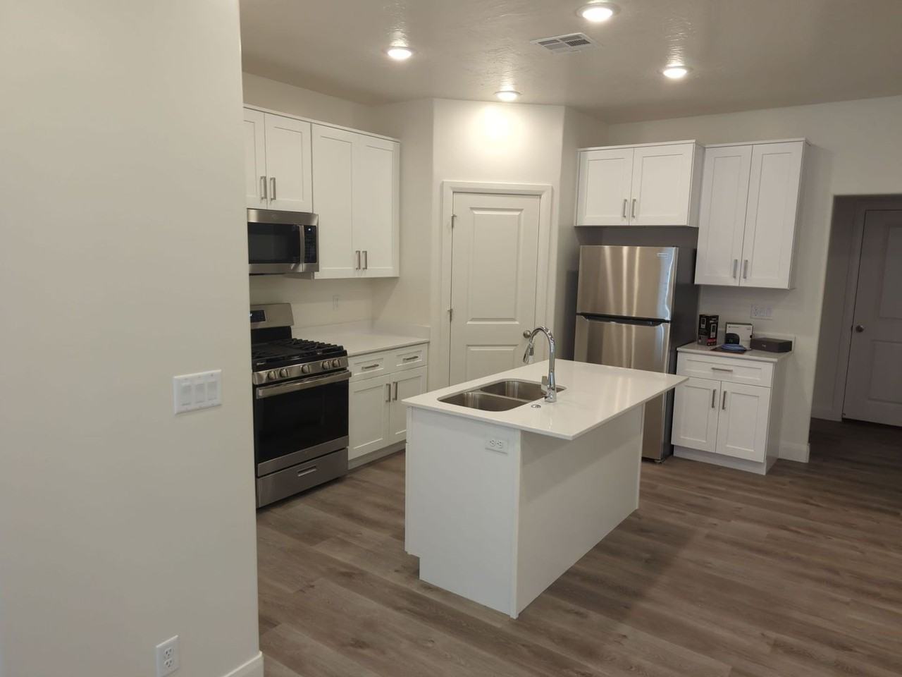 350 W Old Highway 91 #46 - Photo 2 of 50