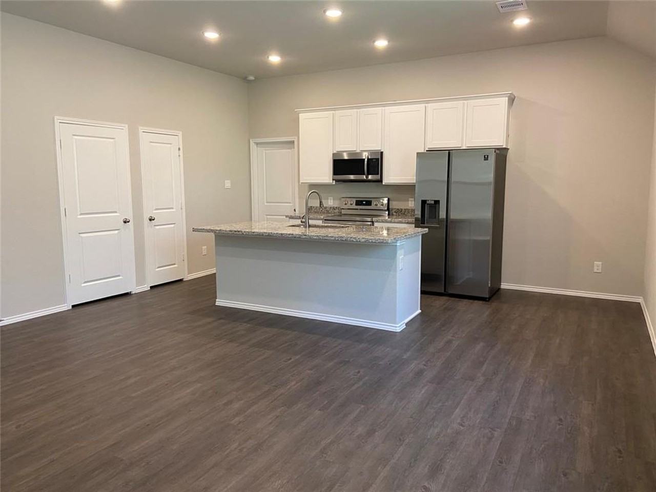 801 Crystal River Rd - Photo 2 of 9