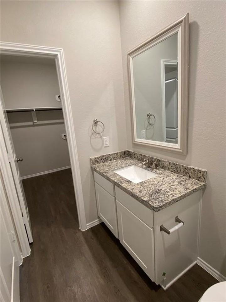 801 Crystal River Rd - Photo 3 of 9