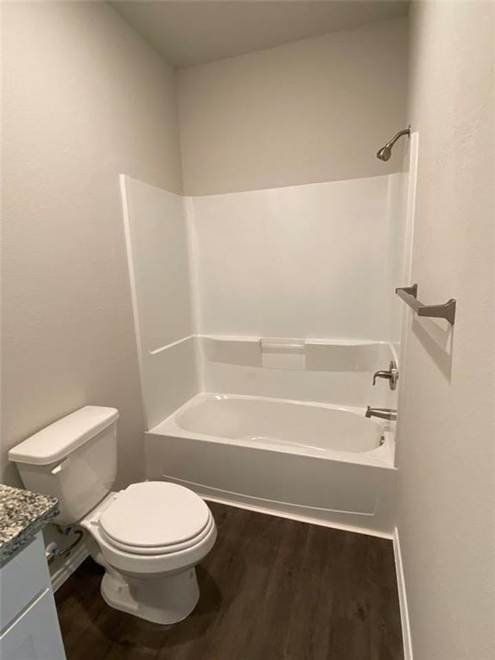 801 Crystal River Rd - Photo 4 of 9