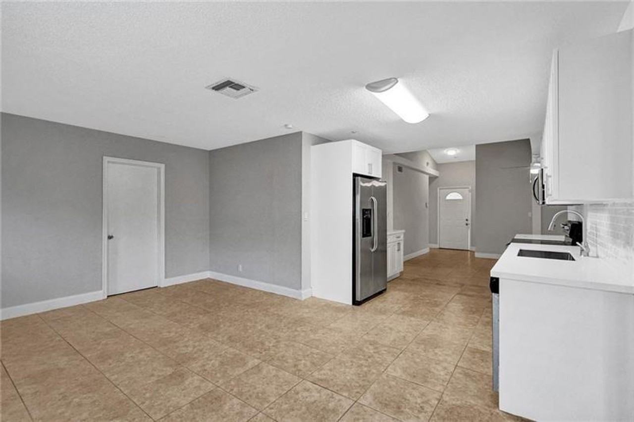 8221 Sw 3rd Ct - Photo 2 of 26