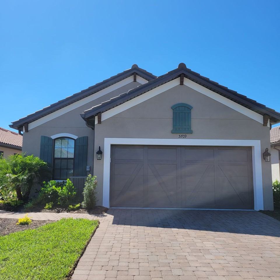 5709 Puccini St - Photo 2 of 48