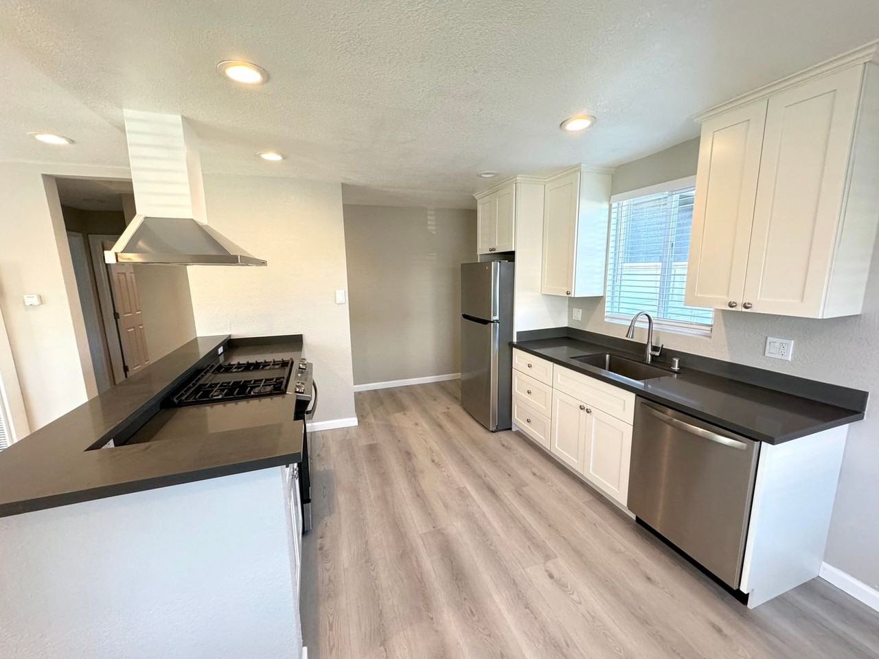 804 Adams St - Photo 2 of 17