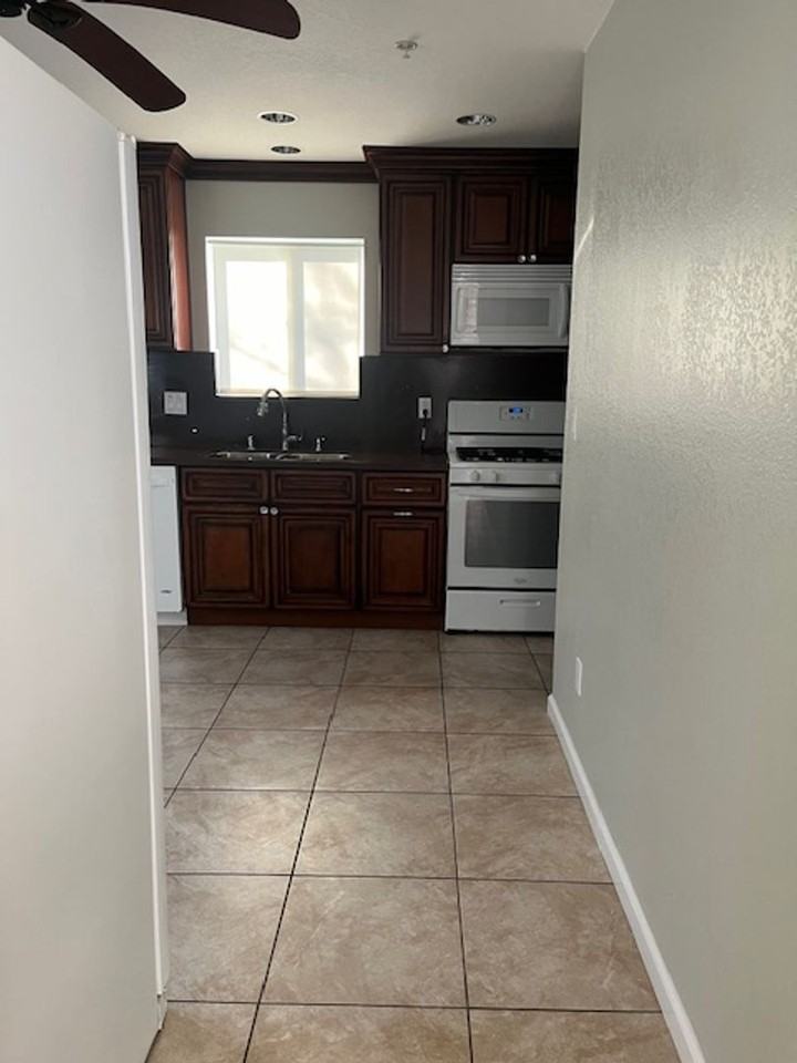 11346 Havstad Dr - Photo 6 of 14