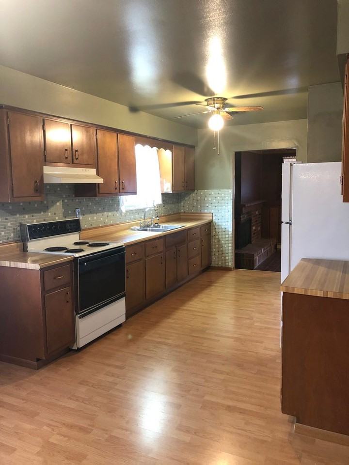 1378 Skelcher Blvd - Photo 2 of 13