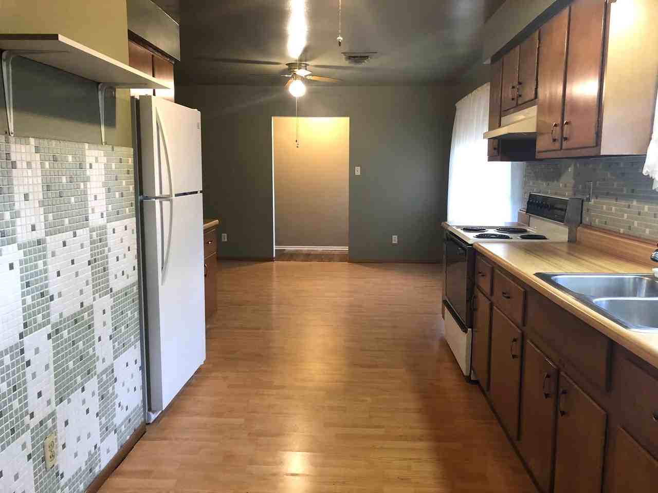 1378 Skelcher Blvd - Photo 3 of 13