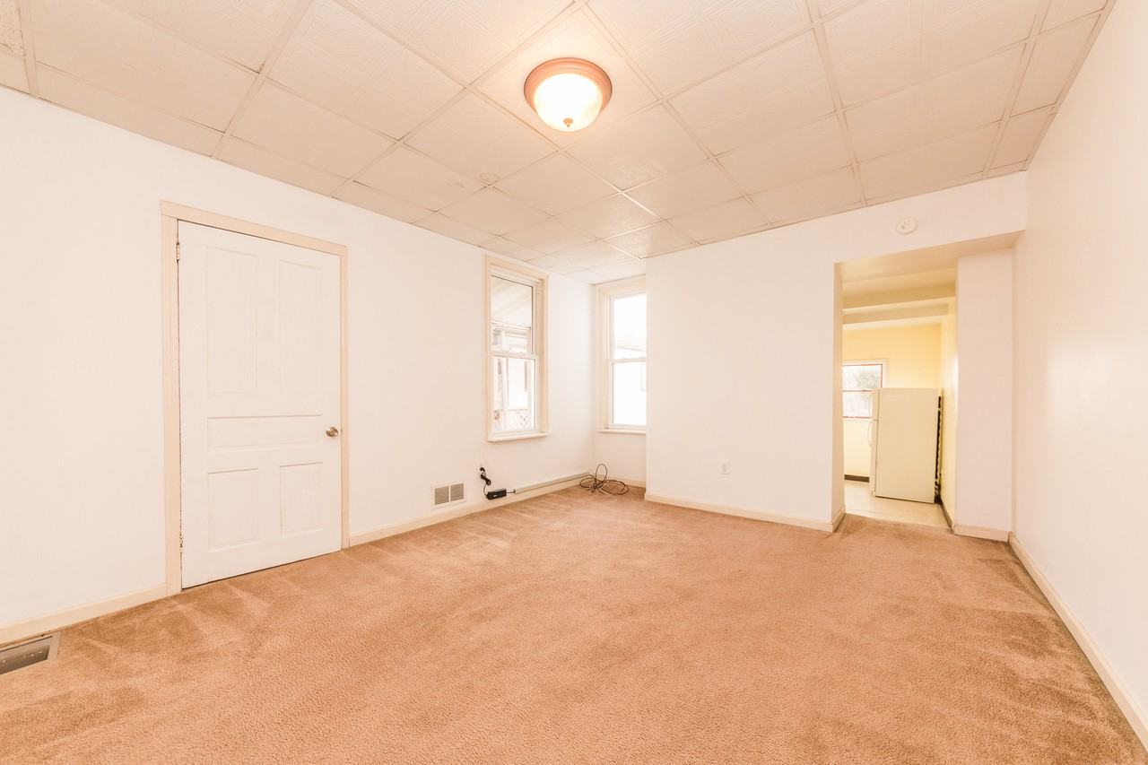 1942 Arlington Ave - Photo 3 of 22