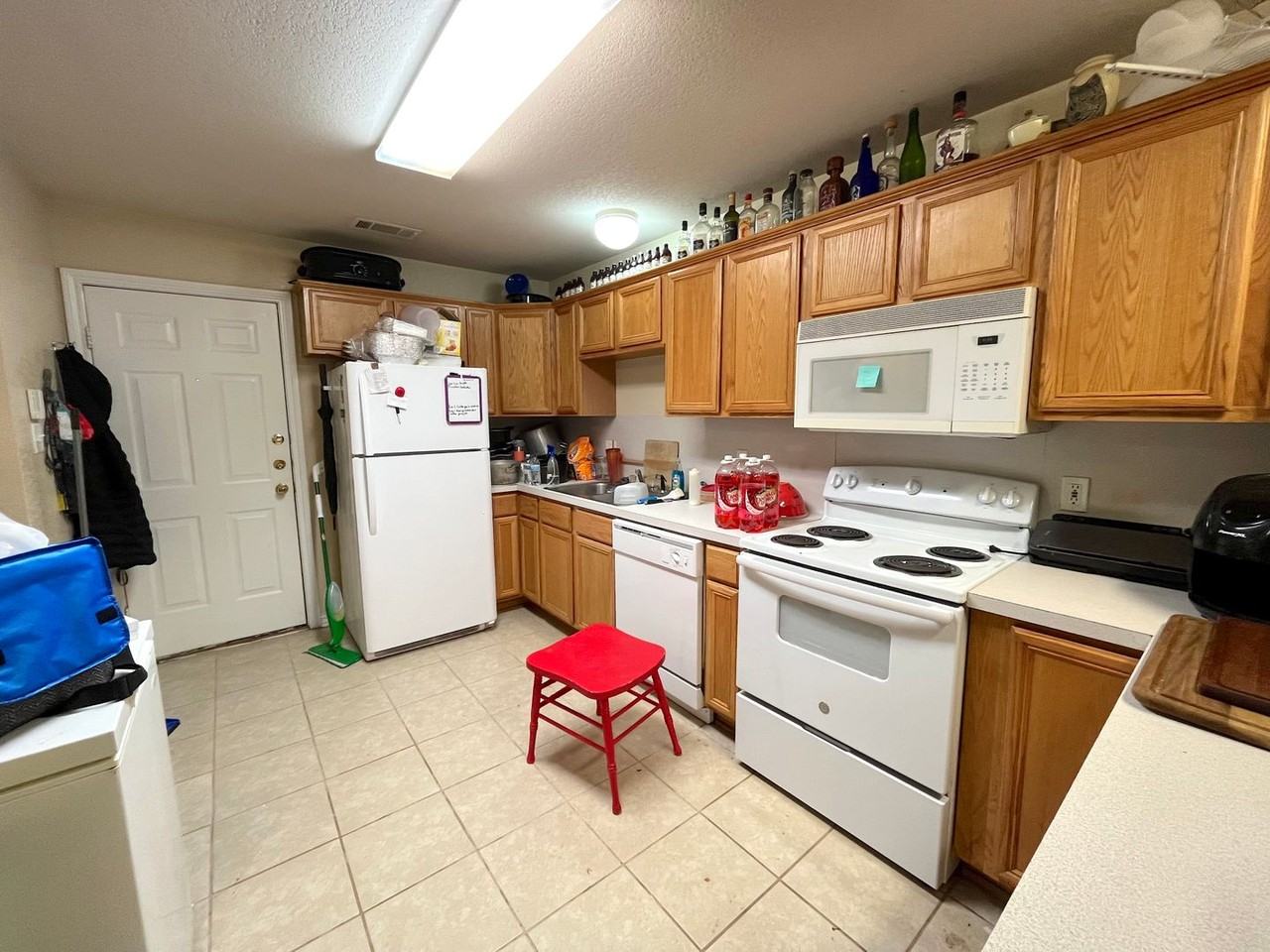 920 Willow Pond St - Photo 4 of 12