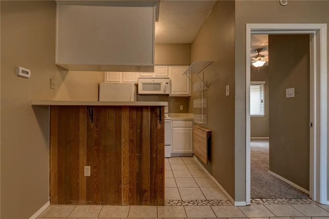 2714 Nueces St #203 - Photo 3 of 21