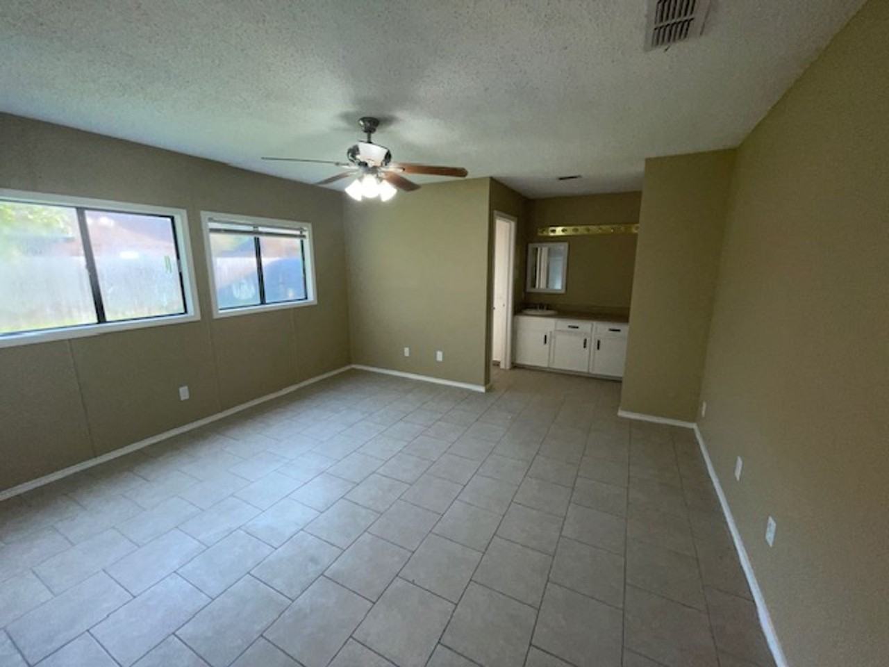 5322 Inverness Dr - Photo 7 of 12