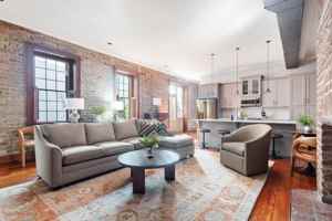 featured image of 184 E Bay St